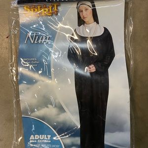 Nun costume